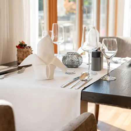 Bio Thermalhotel Falkenhof 4*